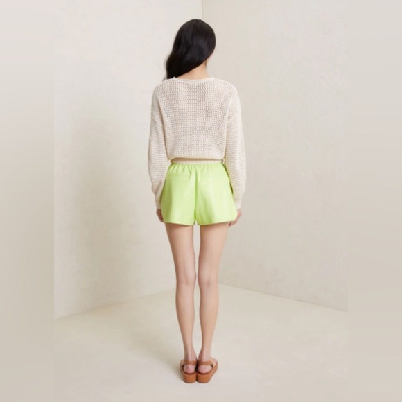 New! A.L.C. Vegan Leather Green Shorts 💚 size 4 NWT! - Picture 3 of 16